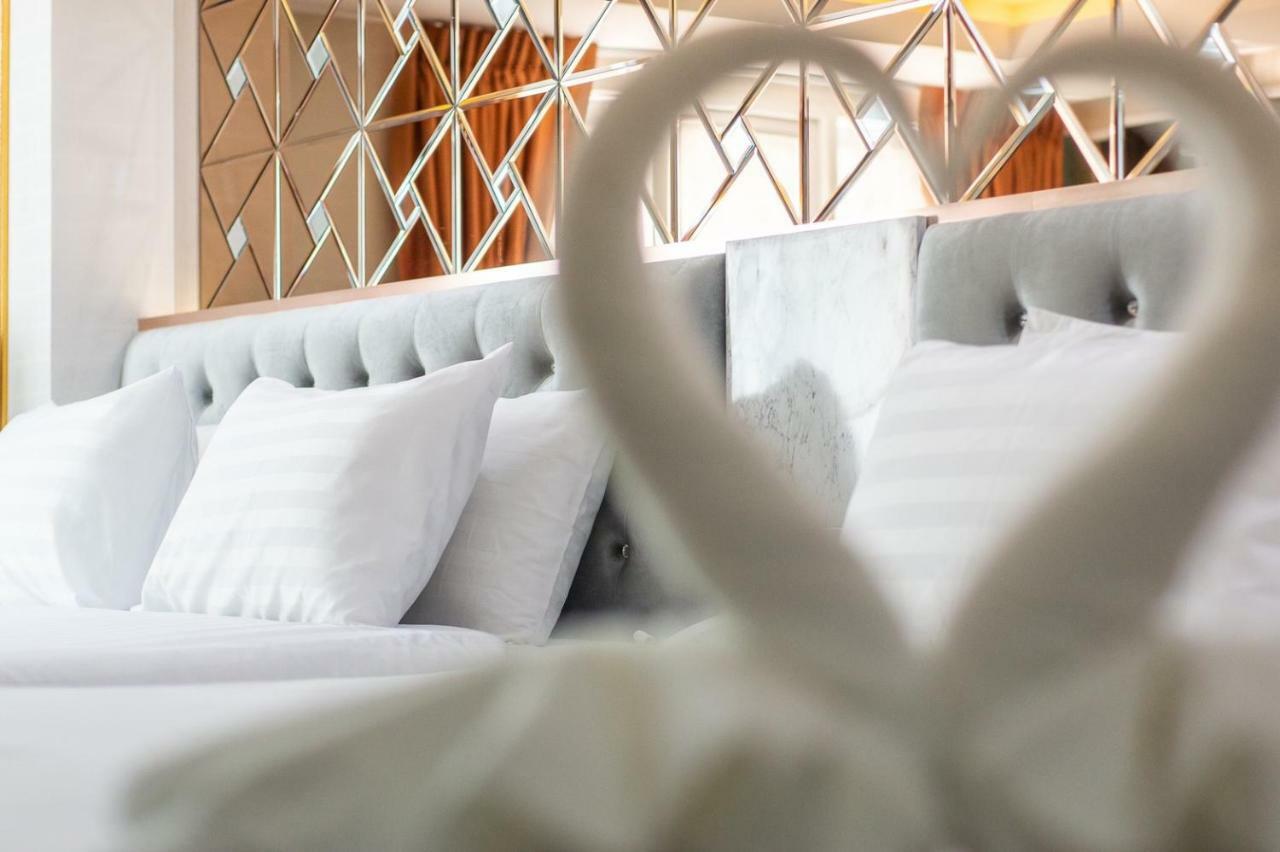 Roseate Ratchada Aparthotel Bangkok Kültér fotó