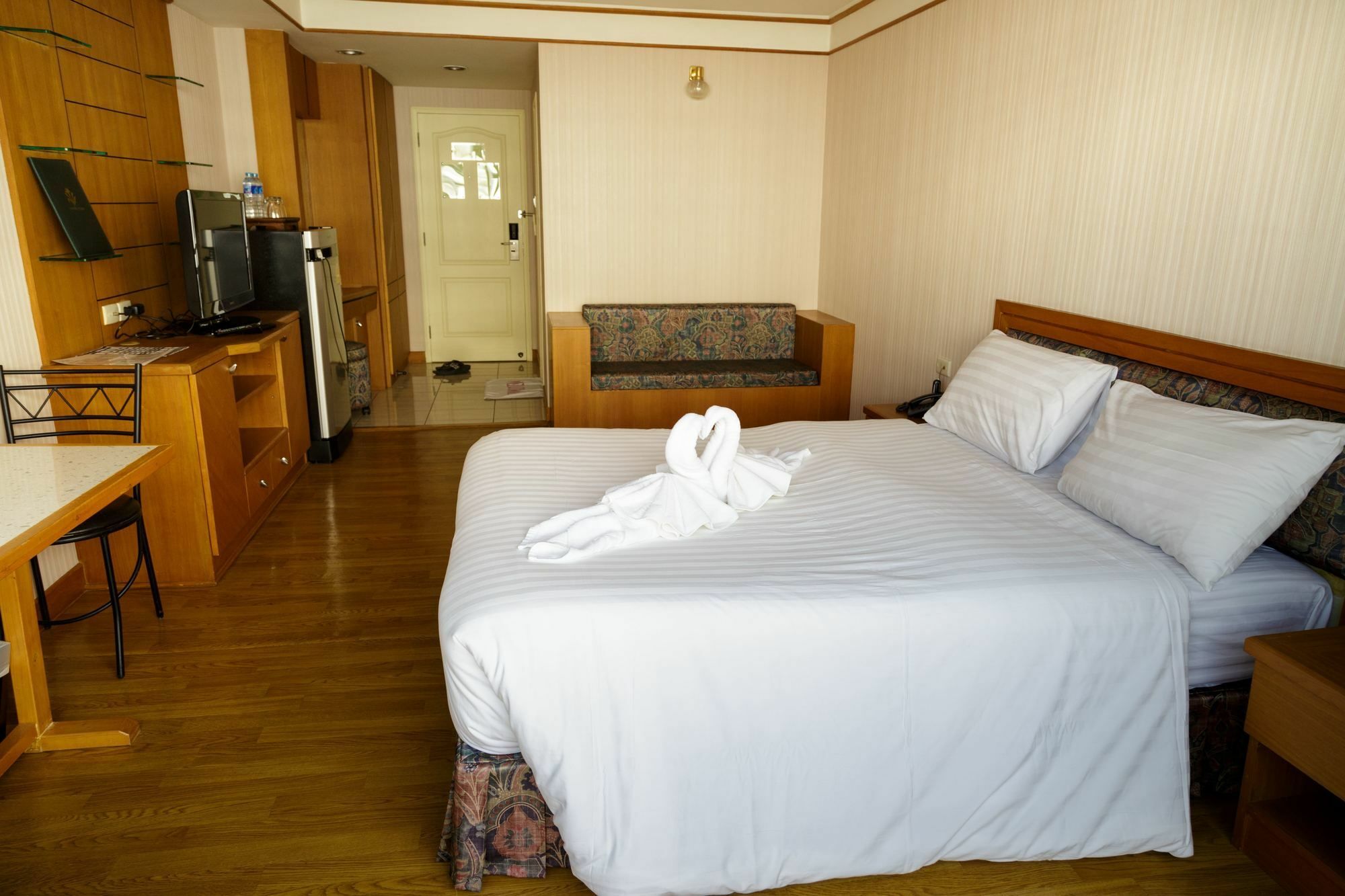 Roseate Ratchada Aparthotel Bangkok Kültér fotó