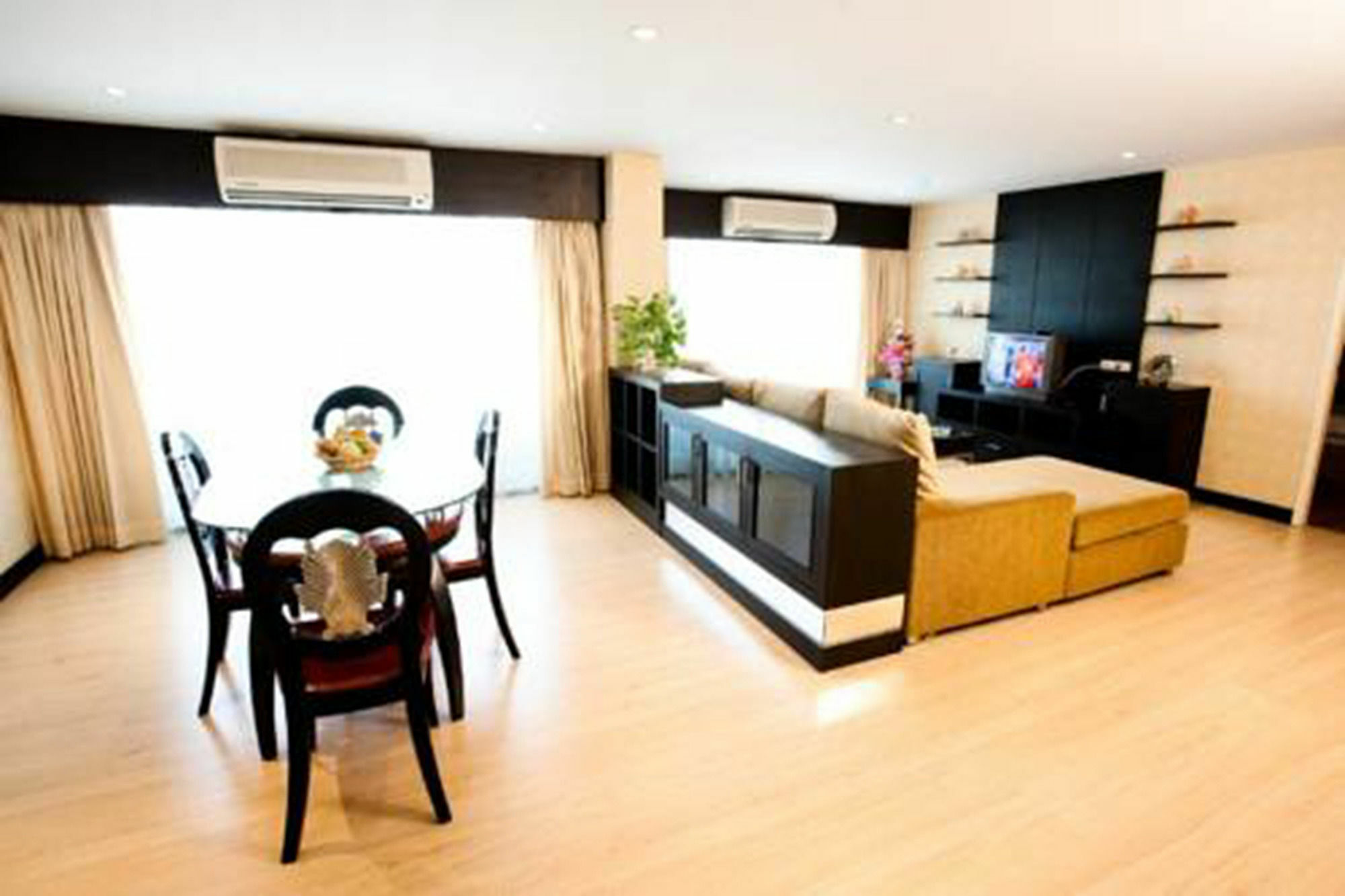 Roseate Ratchada Aparthotel Bangkok Kültér fotó