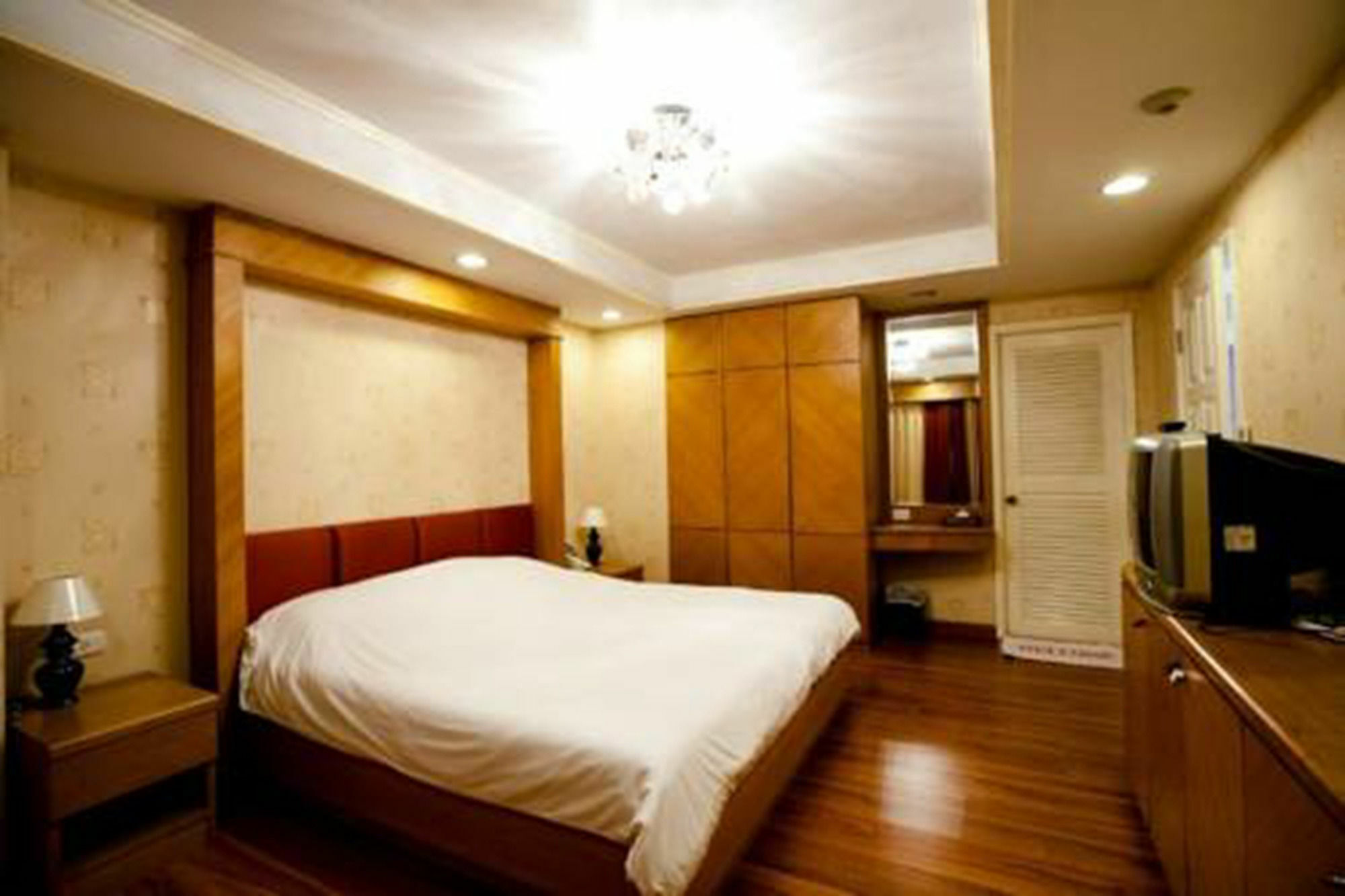 Roseate Ratchada Aparthotel Bangkok Kültér fotó